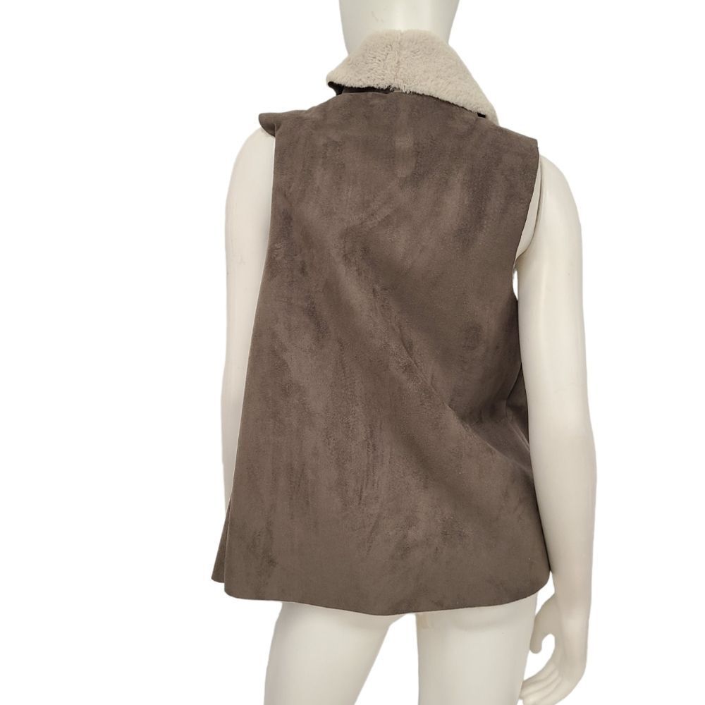 Madison & Lola Sherpa Lined Gray Drape Vest size Small - Picture 6 of 7